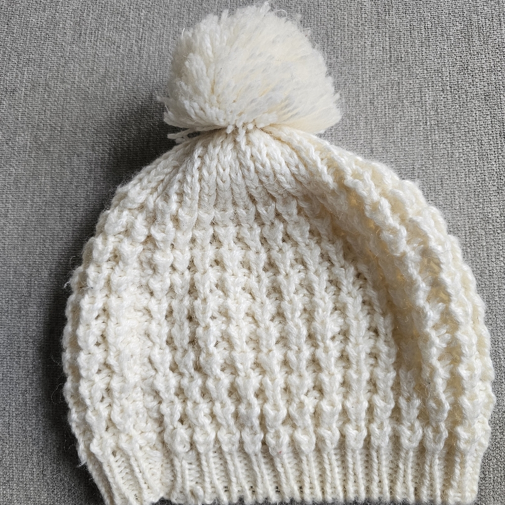 H&M Cozy Cream Knit Pom-Pom Hat